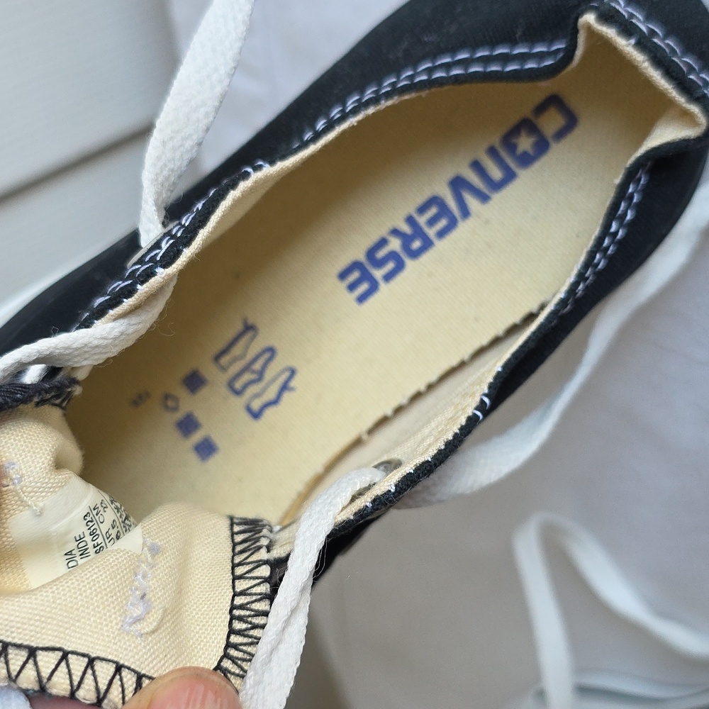 Black And White Canvas Converse All Stars Sneakers Womens 6 Mens 4 - Picture 14 of 14